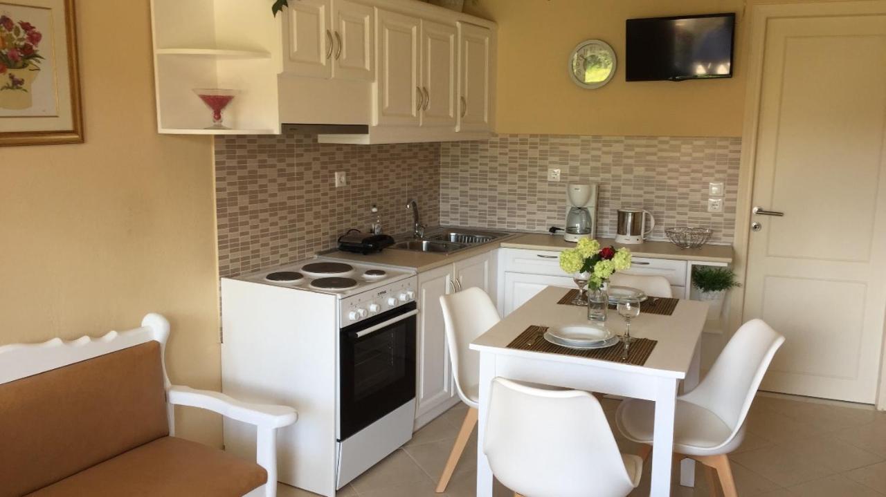 Villa Tina Country Beach Apartments Acharavi  Exterior photo