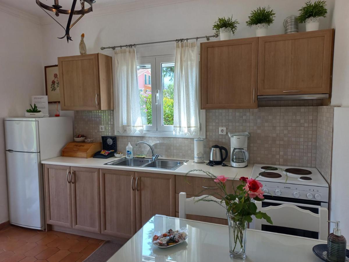 Villa Tina Country Beach Apartments Acharavi  Exterior photo