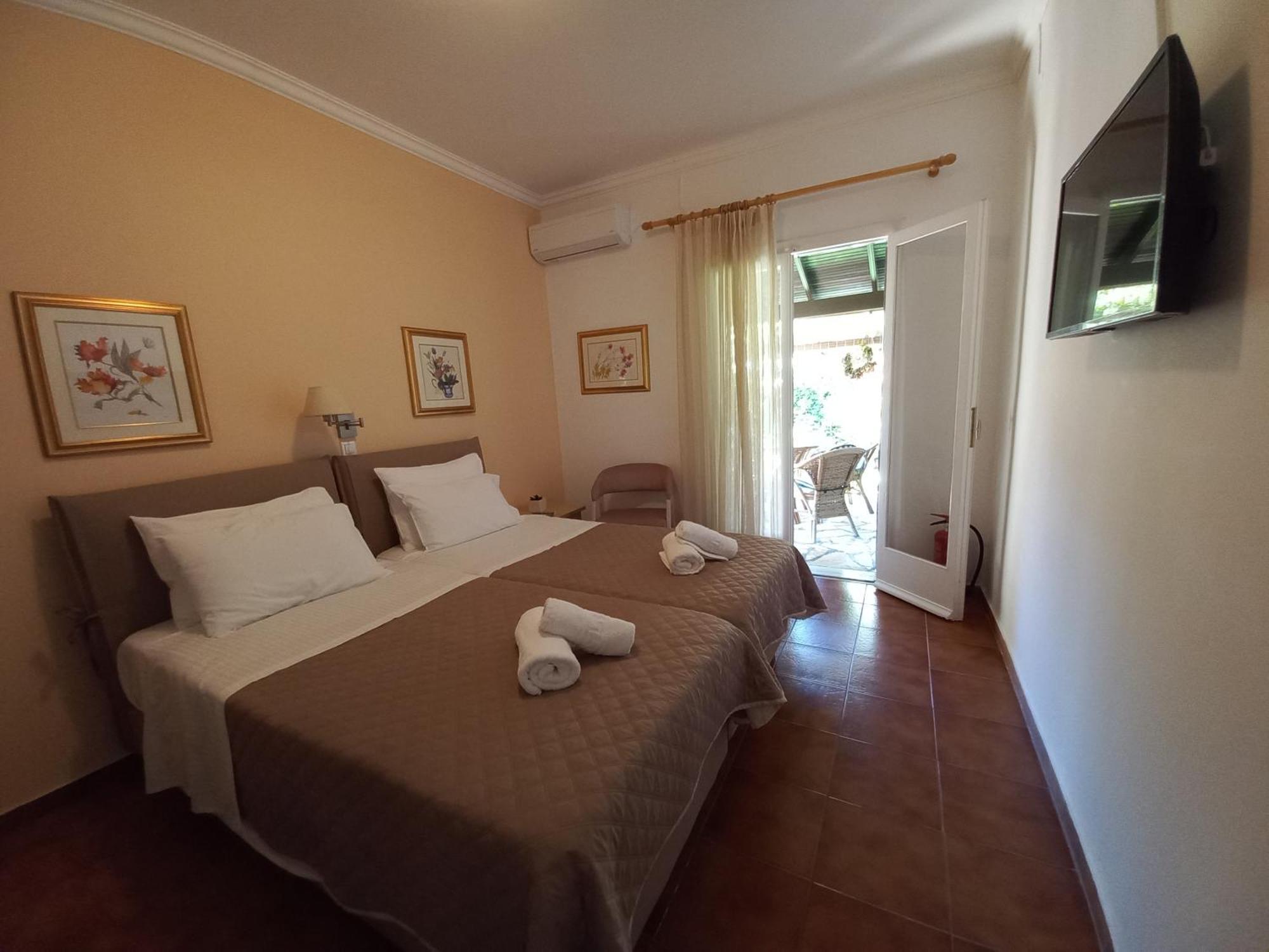 Villa Tina Country Beach Apartments Acharavi  Room photo